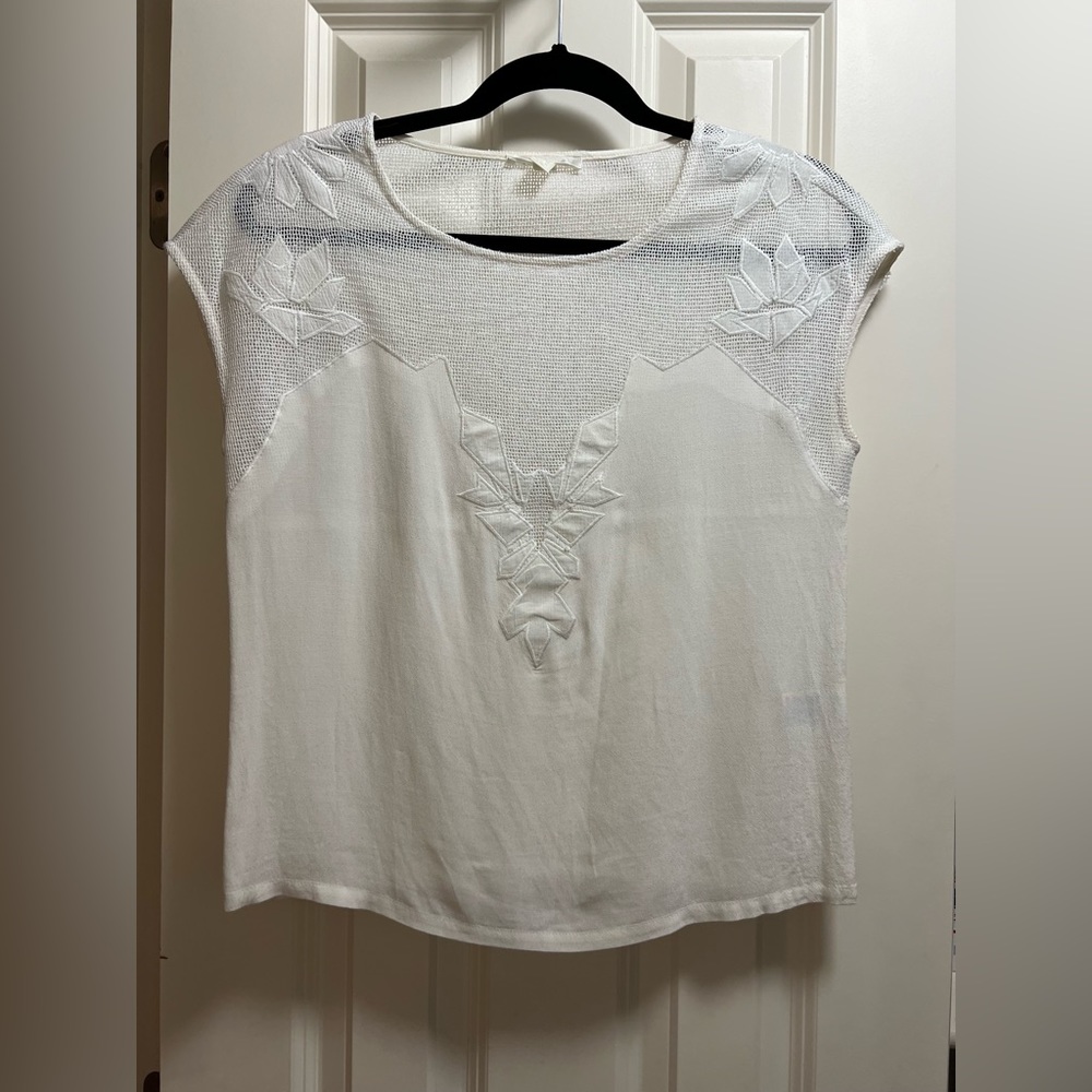 See U Soon white top. Size XS.